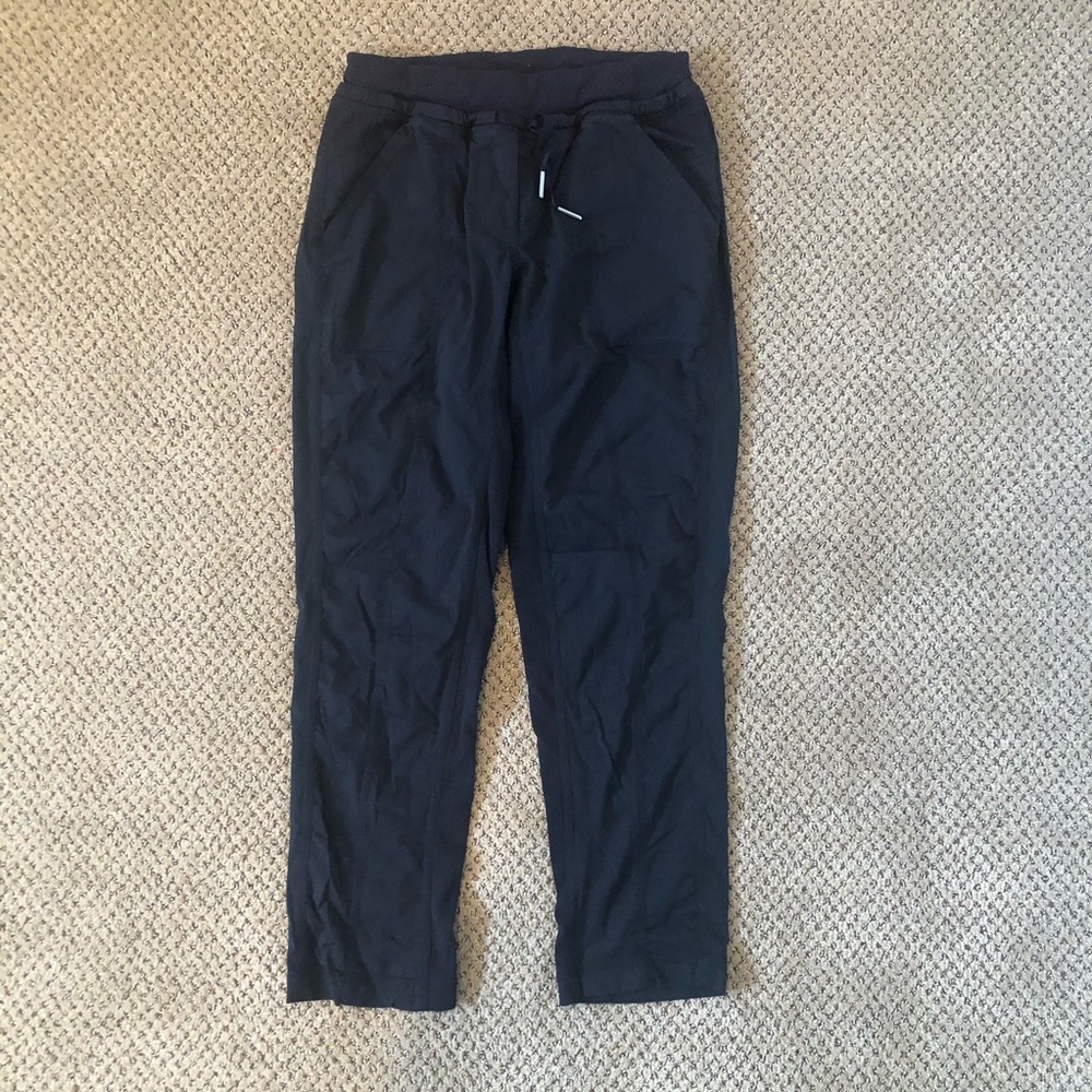 Lululemon street to studio crops